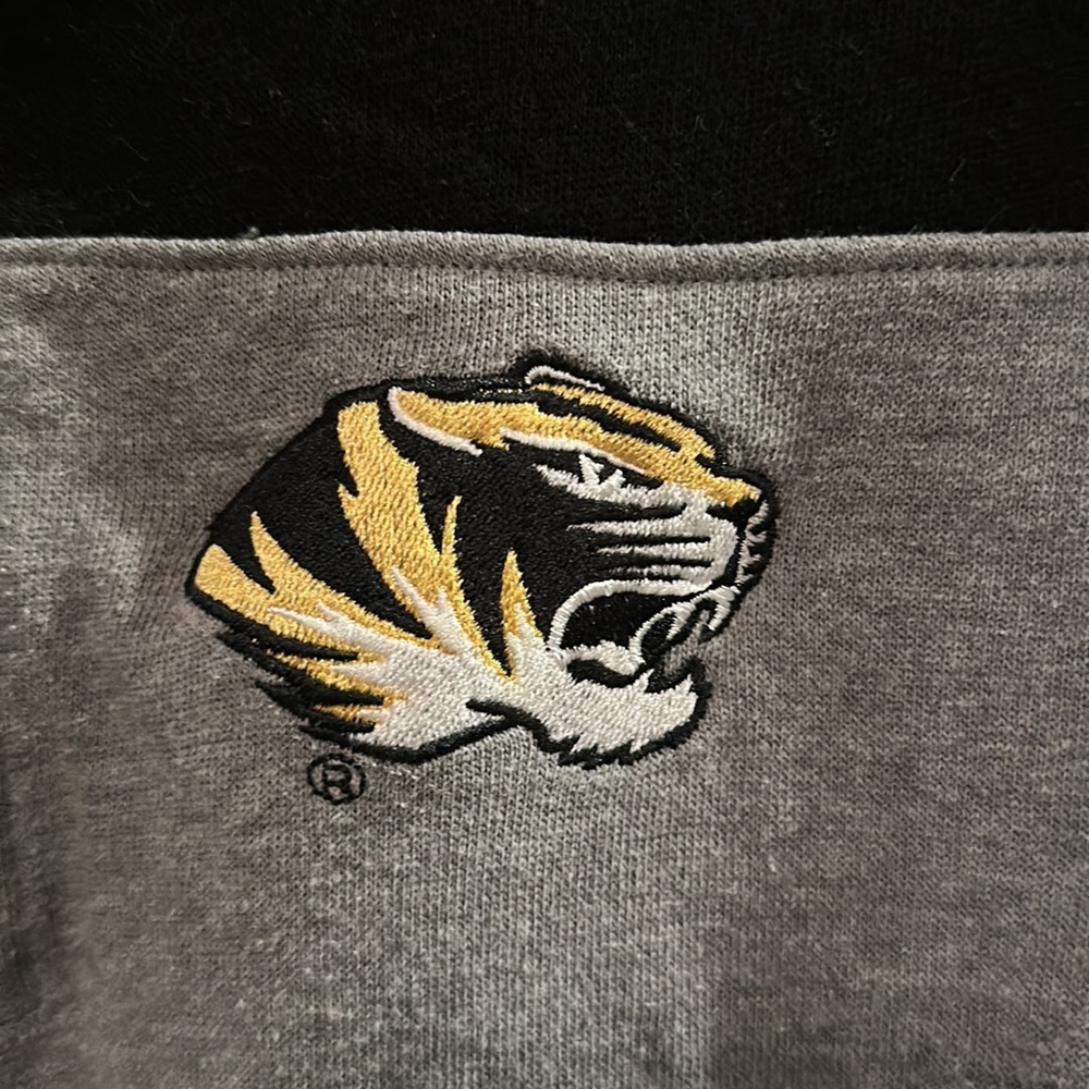 Pink, Mizzou Tigers, quarter zip gray sweatshirt, size small - Picture 2 of 7
